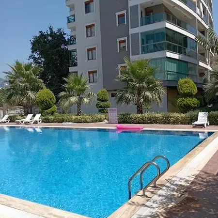 In Mahmutlar / Tuerkei Zentral Appartement Alanya